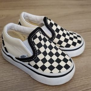 Crib Checkerboard Vans